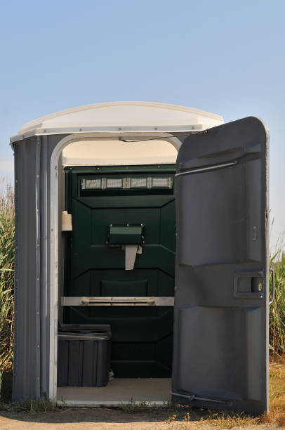 Portable Toilet Options We Offer in Harpersville, AL